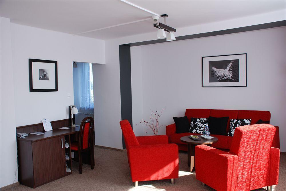 Voco Katowice By Ihg Hotel Екстериор снимка