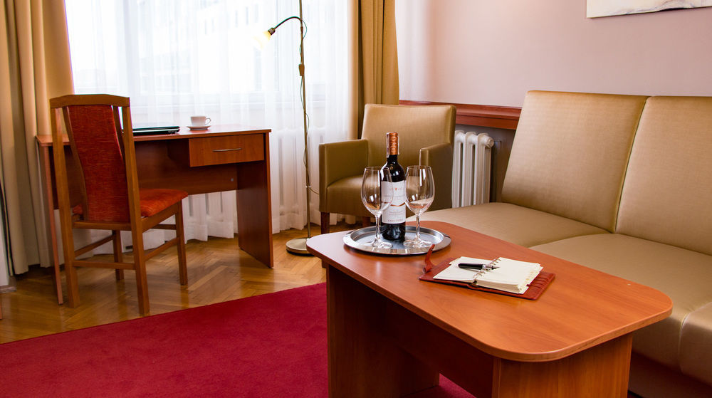 Voco Katowice By Ihg Hotel Екстериор снимка