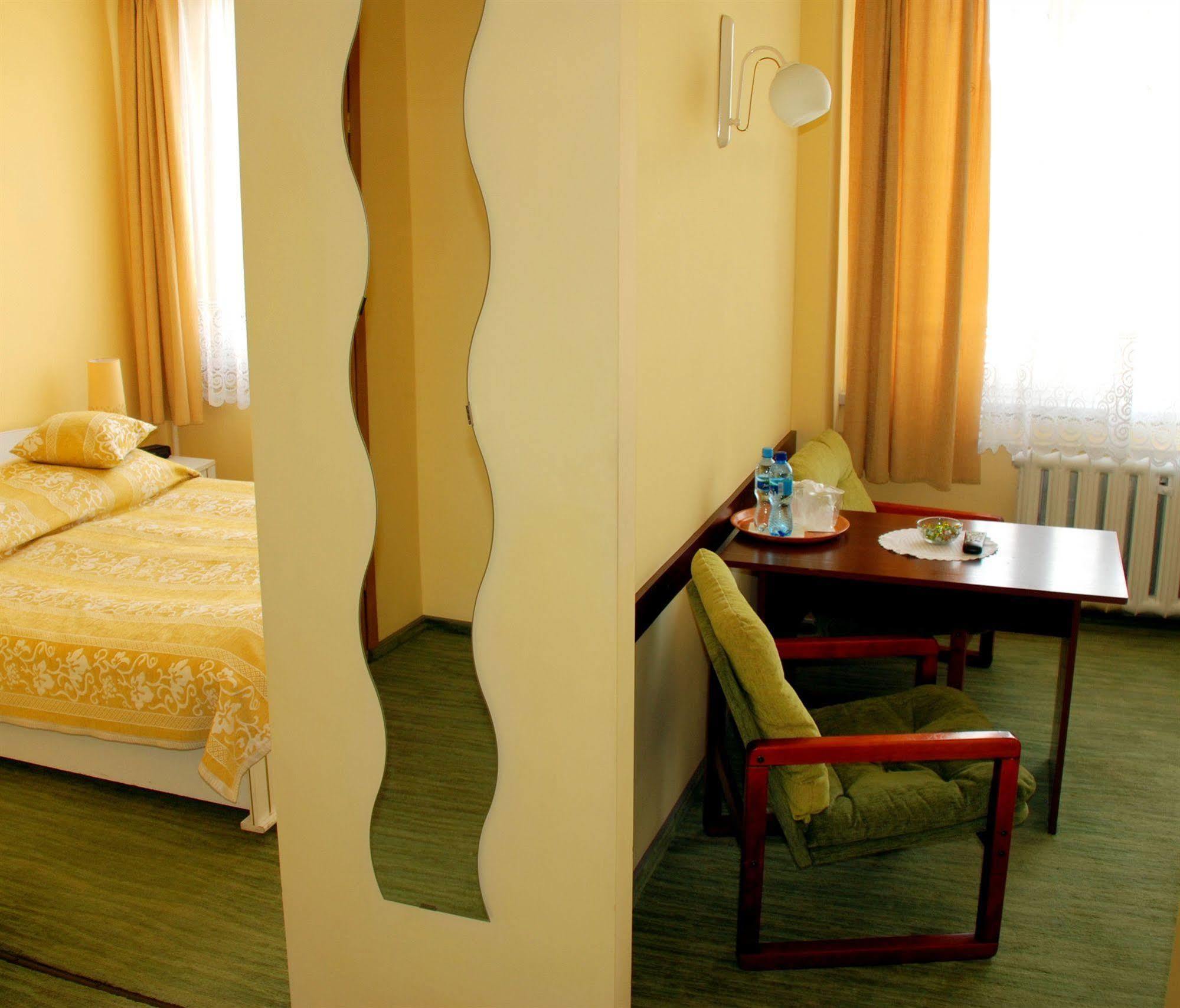 Voco Katowice By Ihg Hotel Екстериор снимка