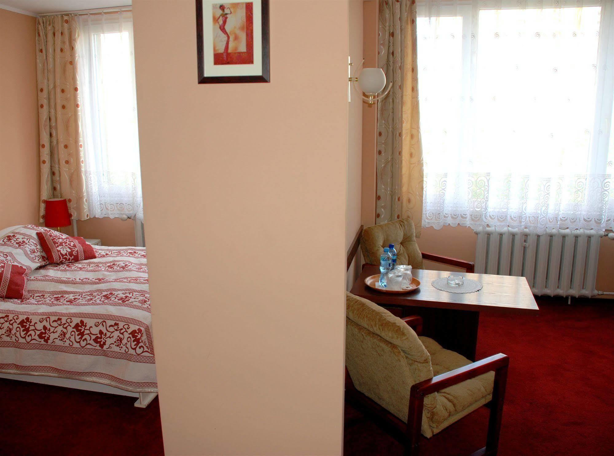 Voco Katowice By Ihg Hotel Екстериор снимка