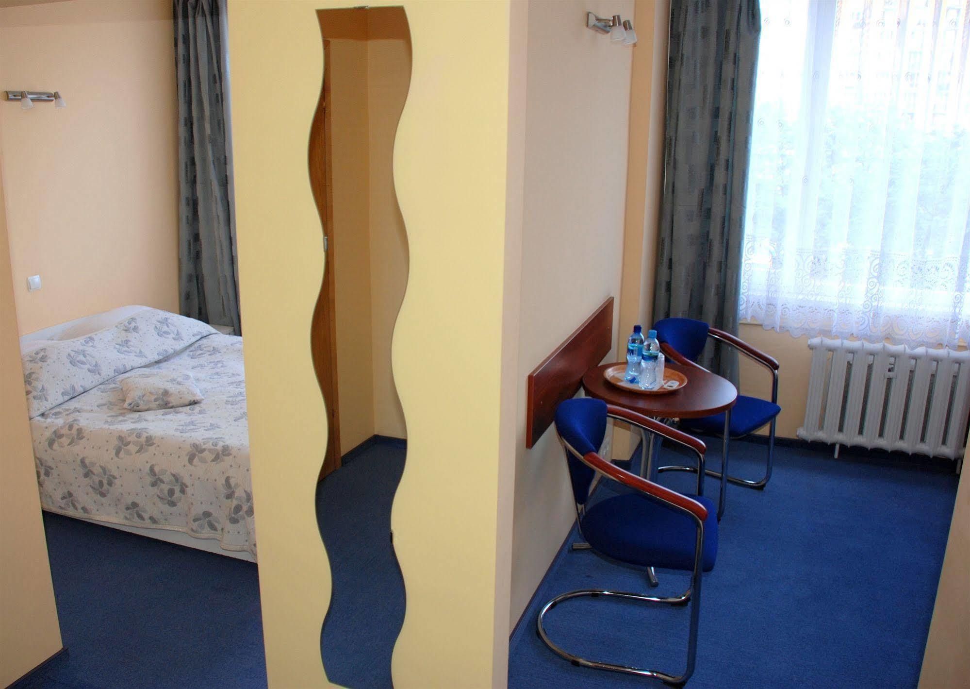 Voco Katowice By Ihg Hotel Екстериор снимка