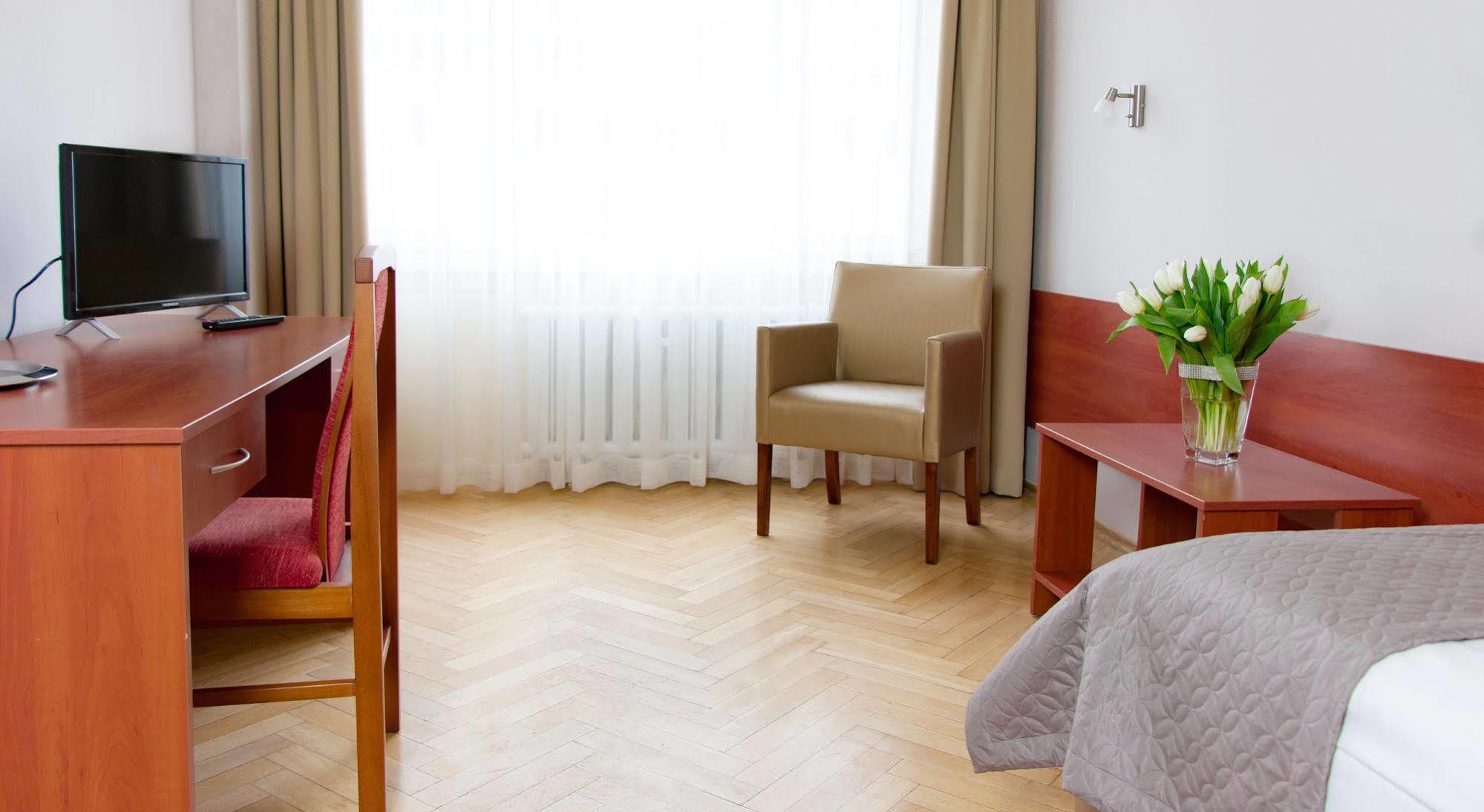 Voco Katowice By Ihg Hotel Екстериор снимка